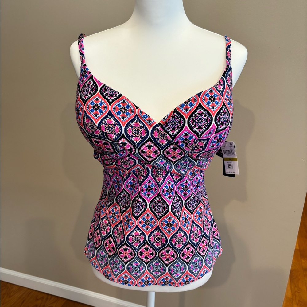 NWT Women’s push-up tankini top W/ removable push-up pads Sz 14 lg/Xl Swimwear